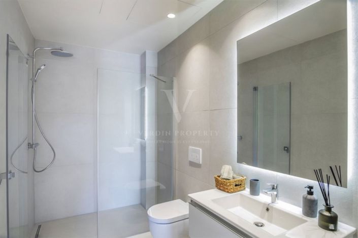 Image No.8-4 Bed Villa for sale