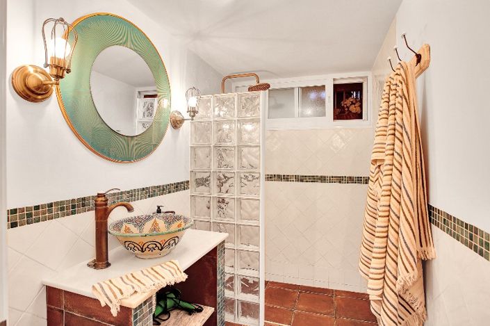 Image No.13-6 Bed Villa for sale