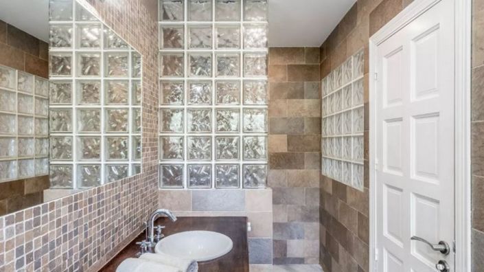 Image No.9-3 Bed Villa for sale