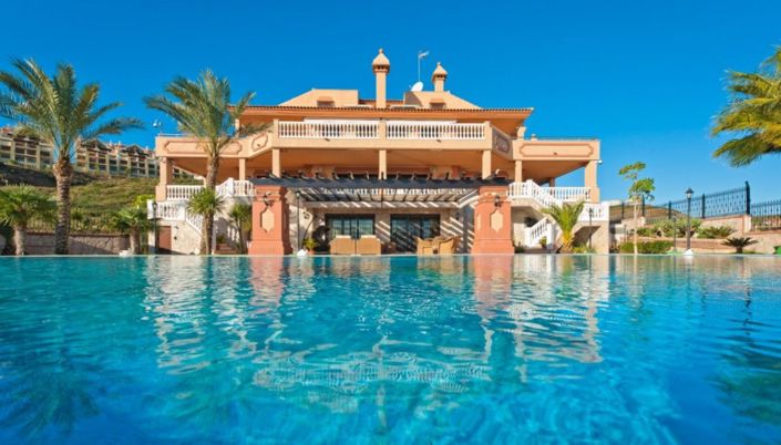 Image No.12-7 Bed Villa for sale