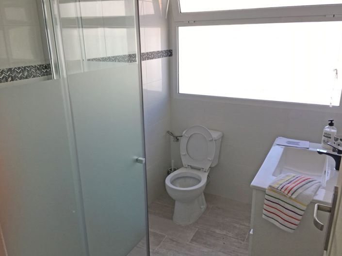 Image No.8-2 Bed Townhouse for sale