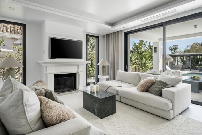 Image No.3-6 Bed Villa for sale