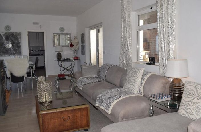 Image No.2-10 Bed Villa for sale