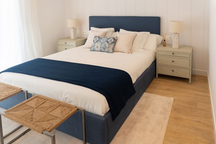 Image No.10-2 Bed Property for sale