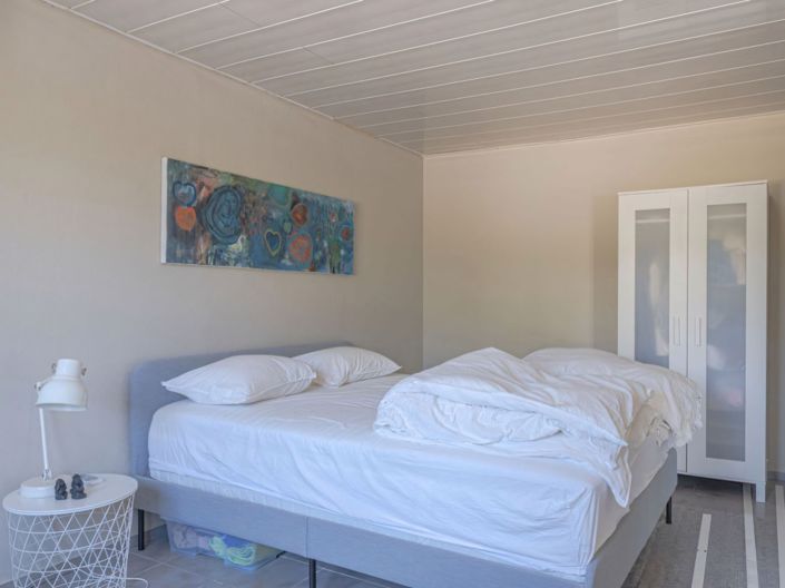 Image No.13-6 Bed Property for sale