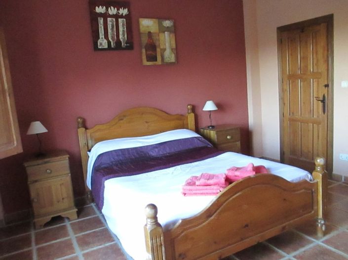 Image No.3-4 Bed Villa for sale