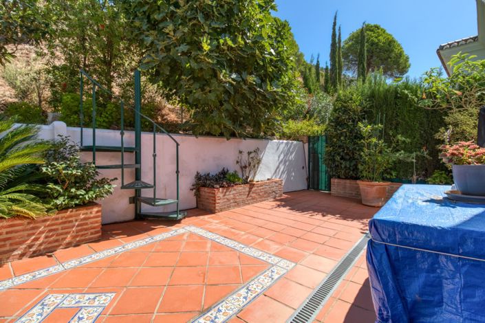 Image No.11-3 Bed Townhouse for sale