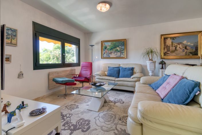 Image No.17-3 Bed Townhouse for sale