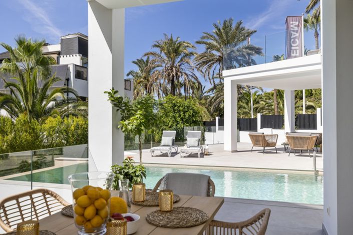 Image No.6-5 Bed Villa for sale