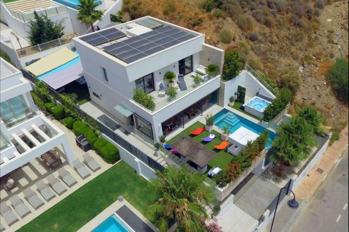 Image No.1-5 Bed Villa for sale