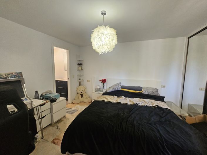 Image No.12-4 Bed Villa for sale