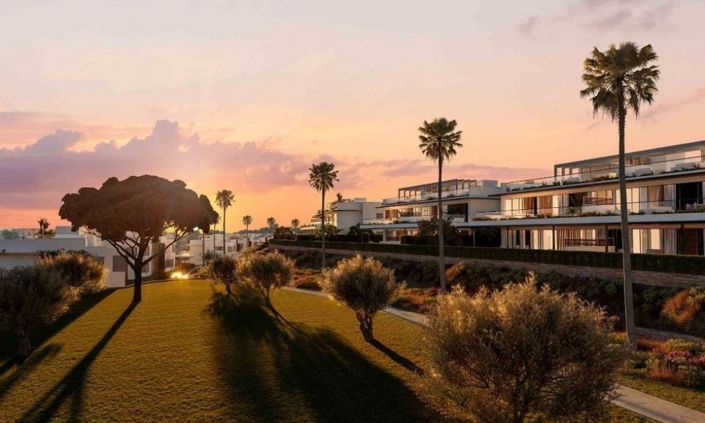 Image No.16-4 Bed Property for sale