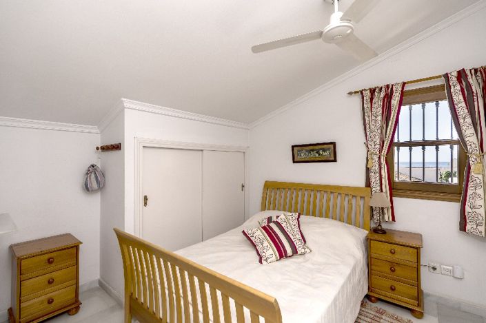 Image No.10-3 Bed Semi-Detached for sale