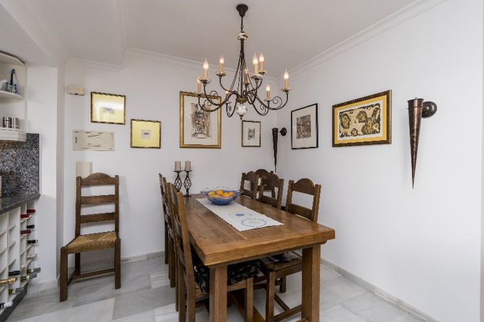 Image No.17-3 Bed Semi-Detached for sale