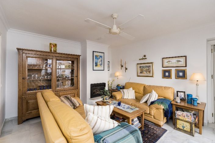 Image No.18-3 Bed Semi-Detached for sale