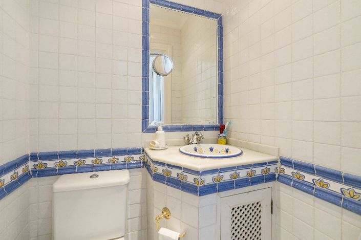 Image No.9-3 Bed Semi-Detached for sale