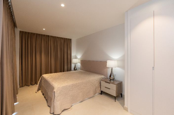 Image No.13-3 Bed Apartment for sale