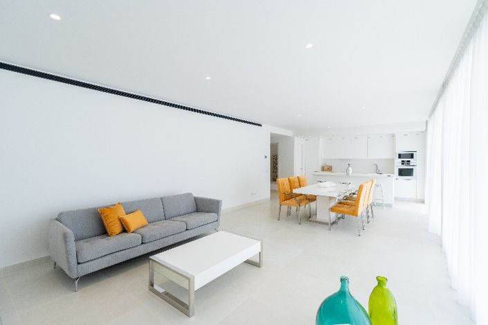 Image No.20-3 Bed Apartment for sale