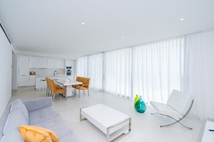 Image No.7-3 Bed Apartment for sale