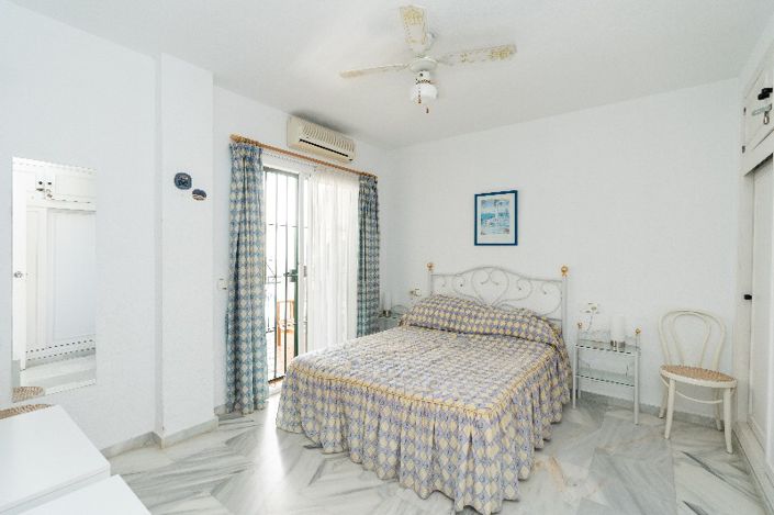 Image No.14-3 Bed Apartment for sale