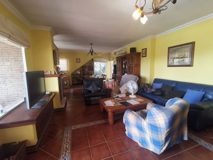 Image No.10-5 Bed Finca for sale