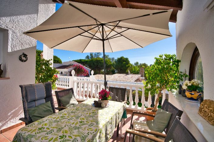 Image No.2-4 Bed Villa for sale