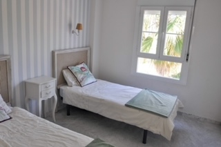 Image No.18-3 Bed Property for sale