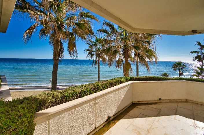 Image No.13-2 Bed Property for sale