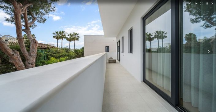 Image No.18-6 Bed Villa for sale