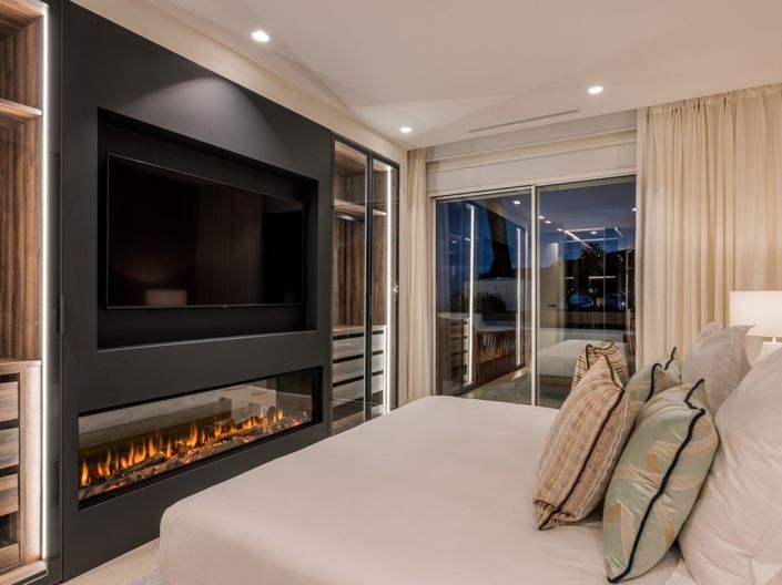 Image No.10-6 Bed Apartment for sale