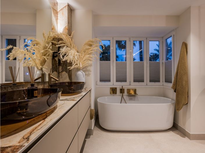 Image No.18-6 Bed Apartment for sale