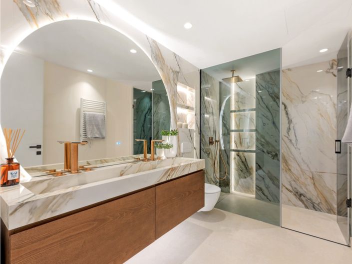 Image No.20-6 Bed Apartment for sale