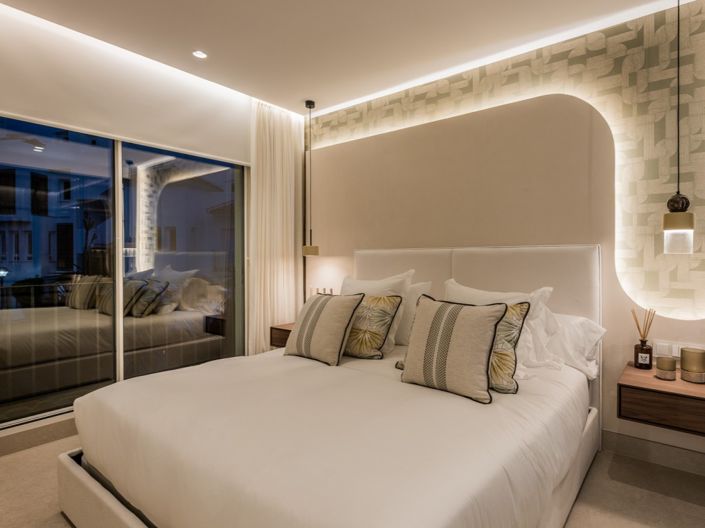 Image No.9-6 Bed Apartment for sale