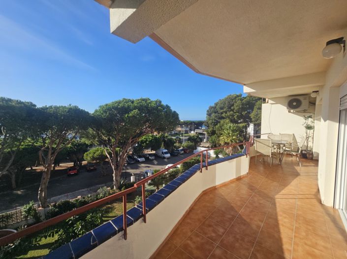 Image No.12-2 Bed Apartment for sale