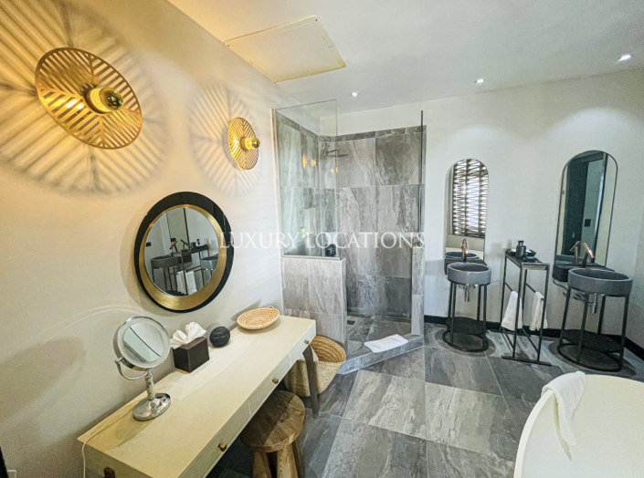 Image No.13-1 Bed Property for sale