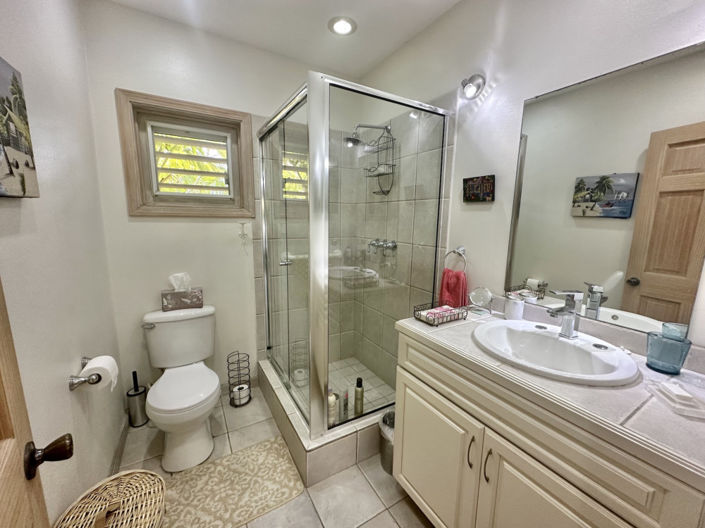 Image No.17-3 Bed Property for sale