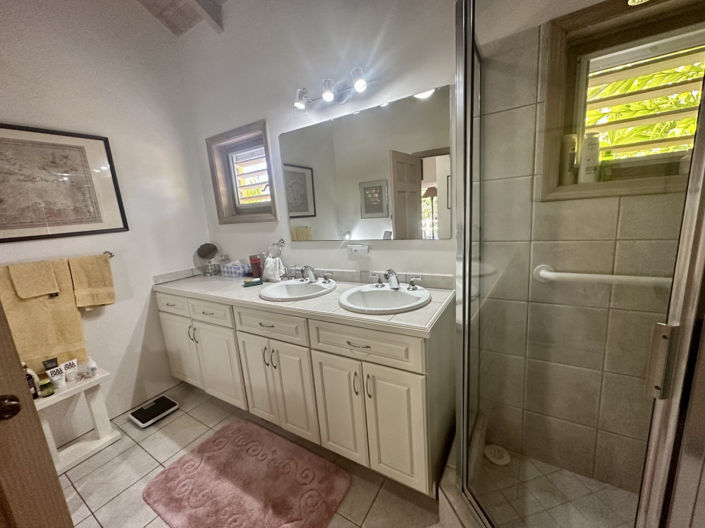 Image No.18-3 Bed Property for sale