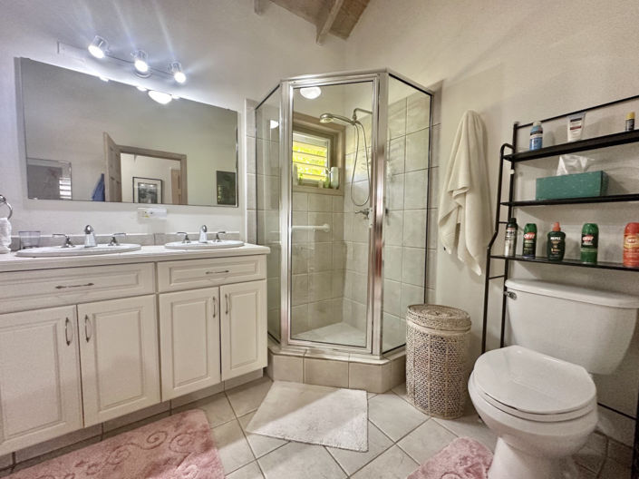 Image No.9-3 Bed Property for sale