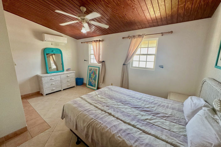 Image No.10-2 Bed Villa for sale