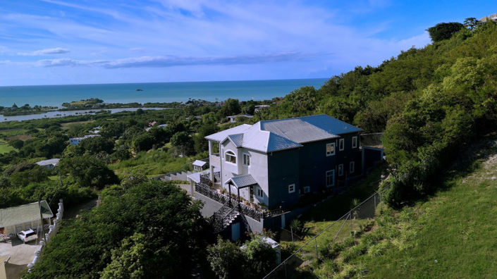 Image No.8-3 Bed Property for sale