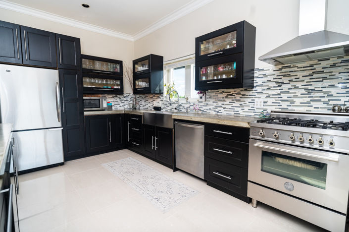 Image No.11-3 Bed Property for sale