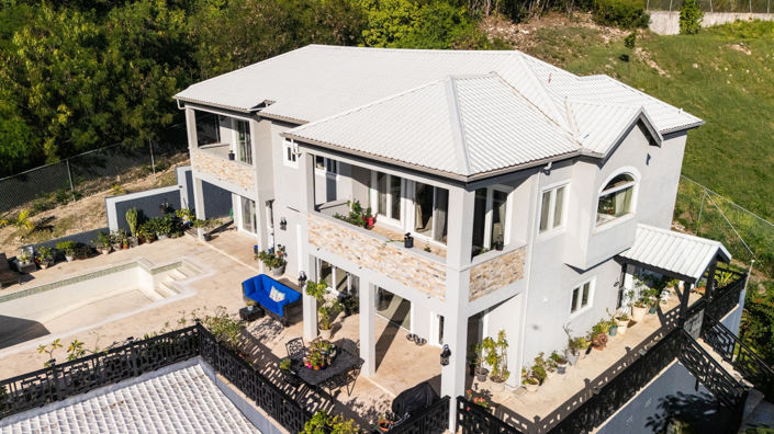 Image No.12-3 Bed Property for sale