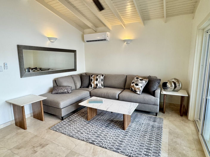 Image No.12-3 Bed Property for sale