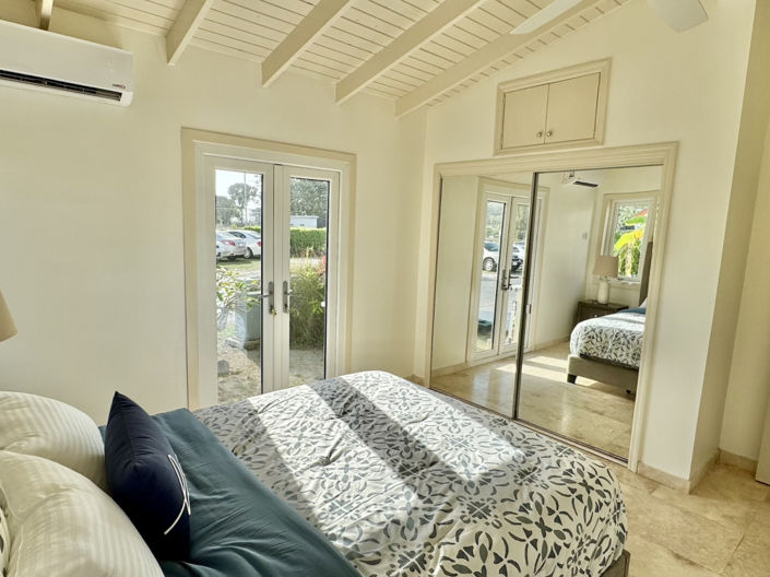 Image No.20-3 Bed Property for sale