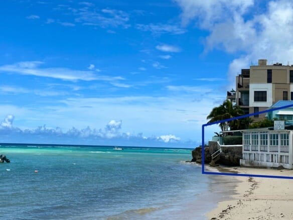 Image No.1-3 Bed Commercial for sale
