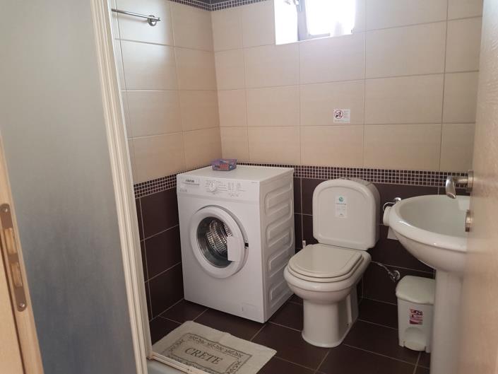 Image No.8-2 Bed Villa / Detached for sale