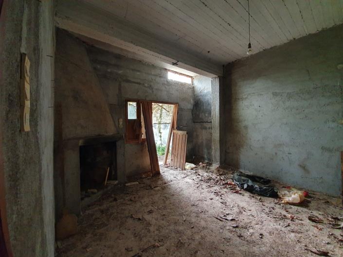 Image No.12-5 Bed Commercial for sale