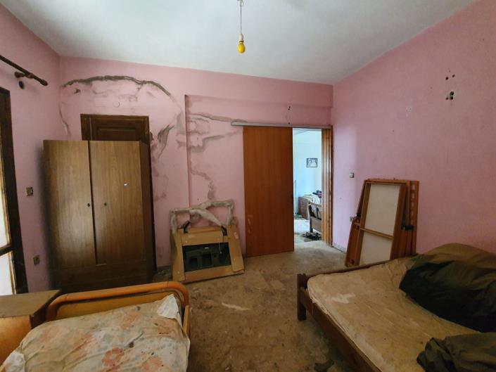 Image No.18-5 Bed Commercial for sale