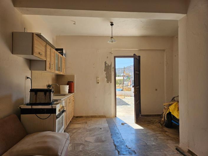 Image No.7-12 Bed Commercial for sale