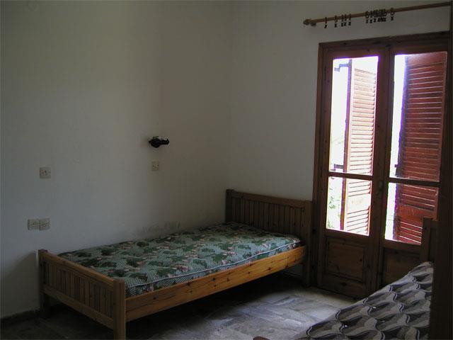 Image No.23-12 Bed Commercial for sale